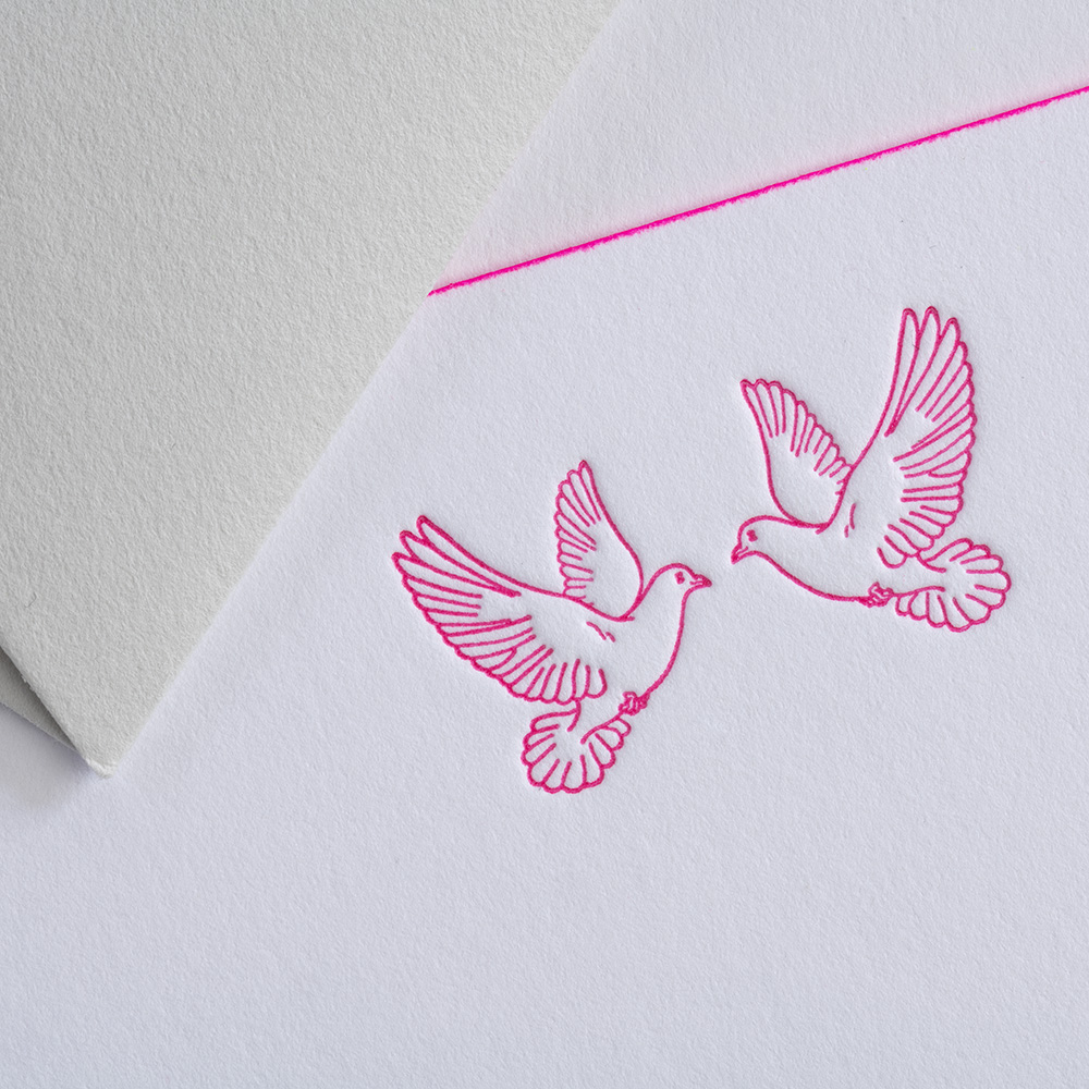 Greeting card icon - pigeons